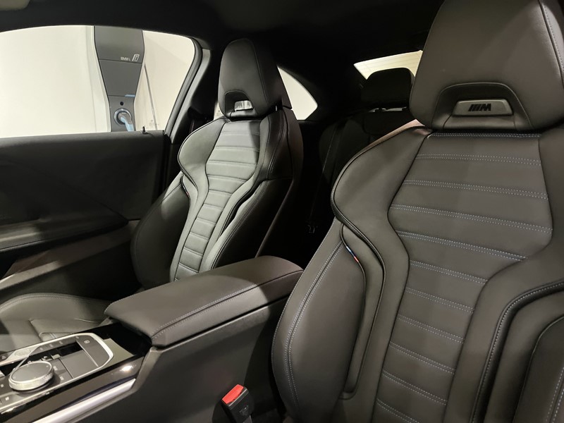  BMW 2 Series M240i xDrive Coupe 3438978