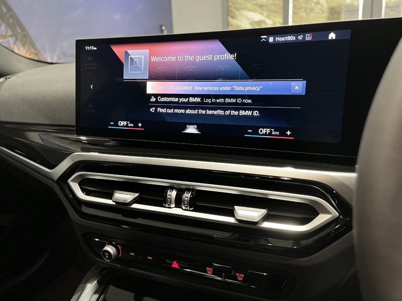  BMW 2 Series M240i xDrive Coupe 3438972