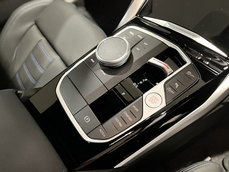  BMW 2 Series M240i xDrive Coupe 3438976