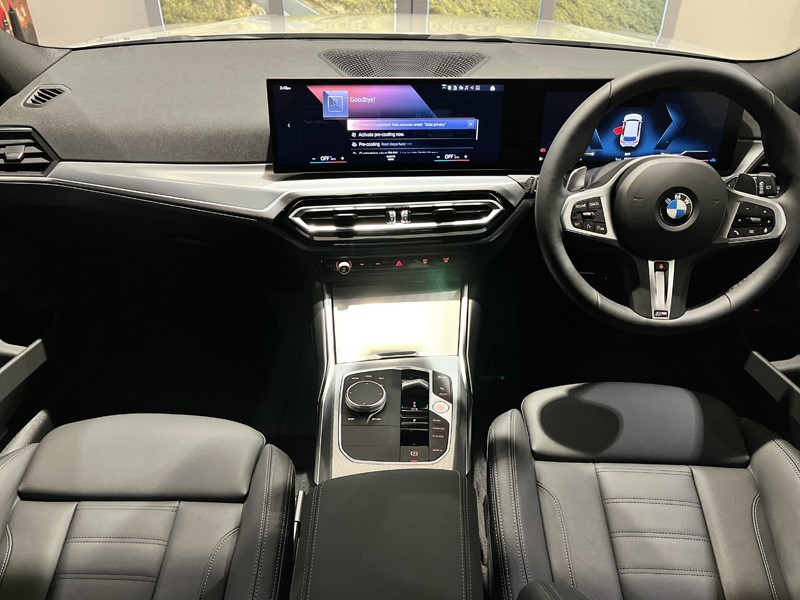  BMW 3 Series 320i M Sport Touring 3325659