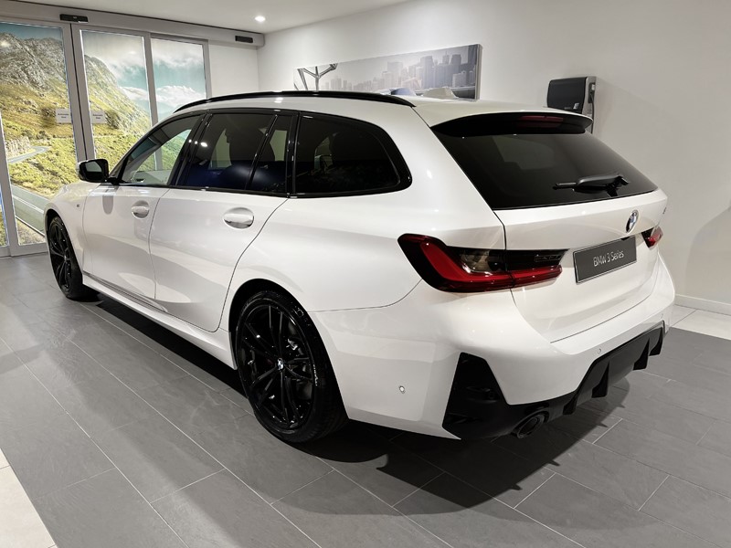  BMW 3 Series 320i M Sport Touring 3325658