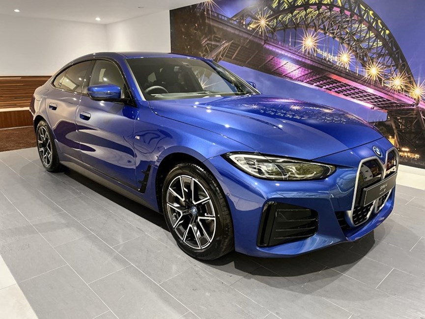 BMW I4