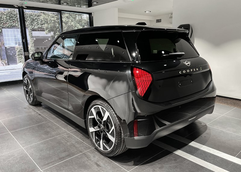  MINI Cooper SE Exclusive [Level 2] 3408616