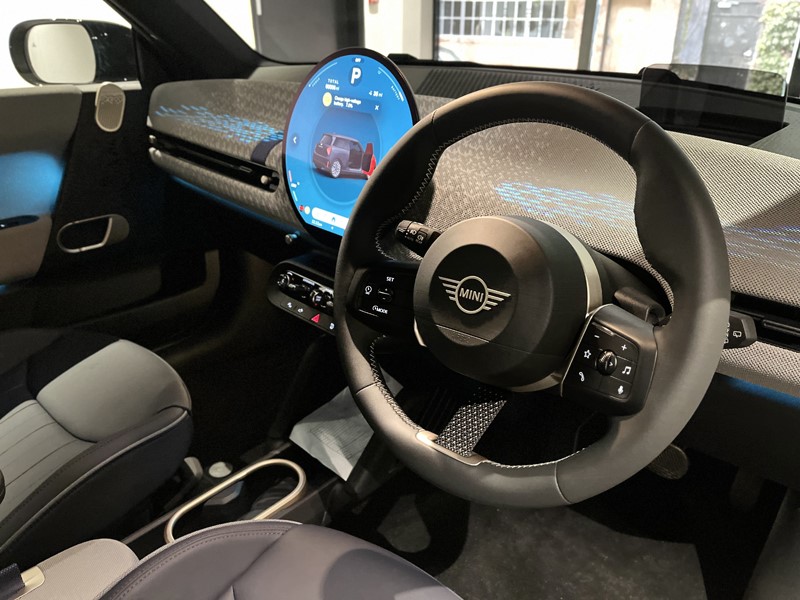  MINI Cooper SE Exclusive [Level 2] 3408617