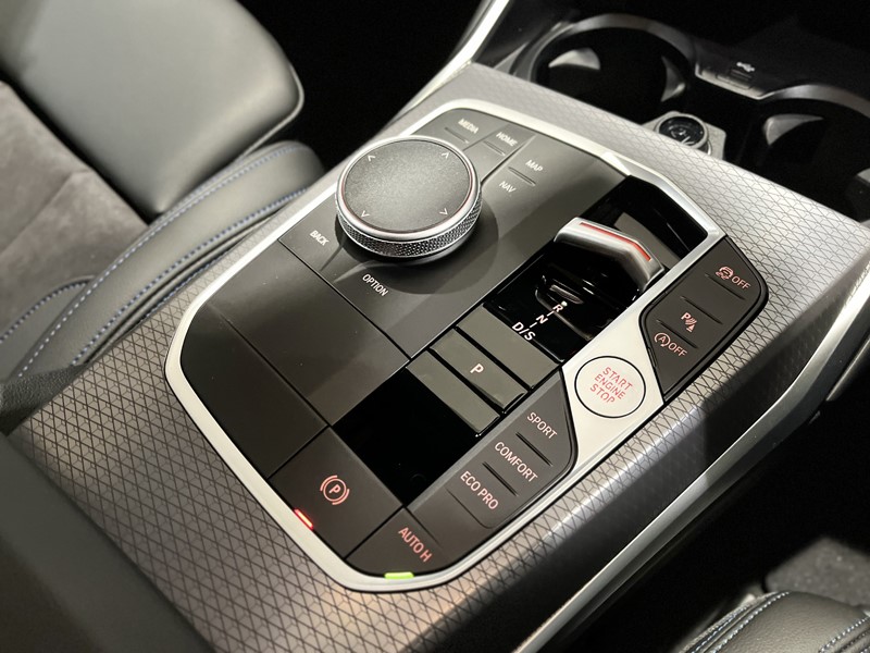  BMW 3 Series 320i M Sport Saloon 3438531