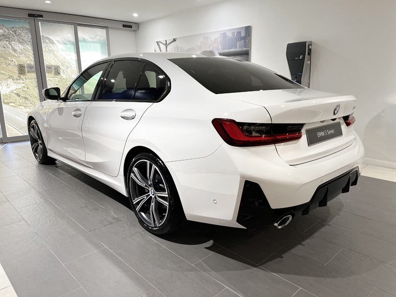  BMW 3 Series 320i M Sport Saloon 3438526