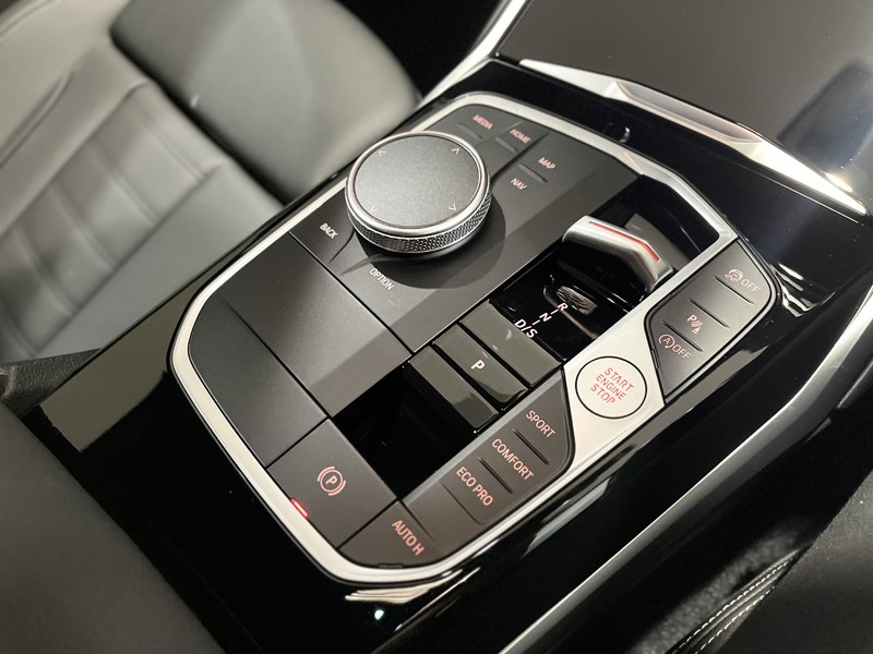  BMW 2 Series 220i M Sport Coupe 3439158