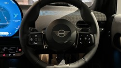 MINI COOPER 2.0 S Exclusive 5dr Auto 3656022