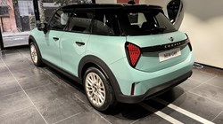 MINI COOPER 2.0 S Exclusive 5dr Auto 3656011