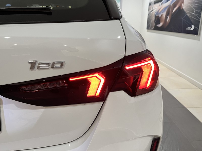  BMW 1 SERIES 120 M Sport 5dr Step Auto 3732742