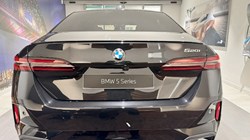 BMW 5 SERIES 520i M Sport 4dr Auto 4628581
