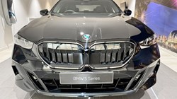 BMW 5 SERIES 520i M Sport 4dr Auto 4628582