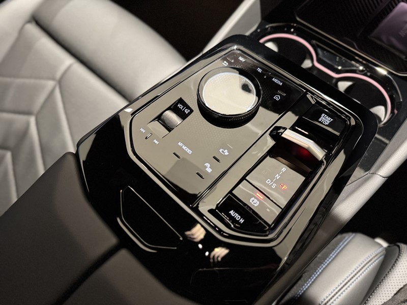 2026 (75) BMW 5 SERIES 520i M Sport Pro 4dr Auto 4931905