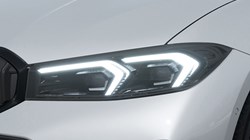 2025 (75) BMW 3 SERIES 320i M Sport 4dr Step Auto 4384085