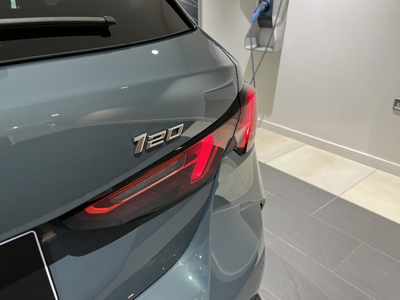 2025 (75) BMW 1 SERIES 120 Sport 5dr Step Auto 4435312