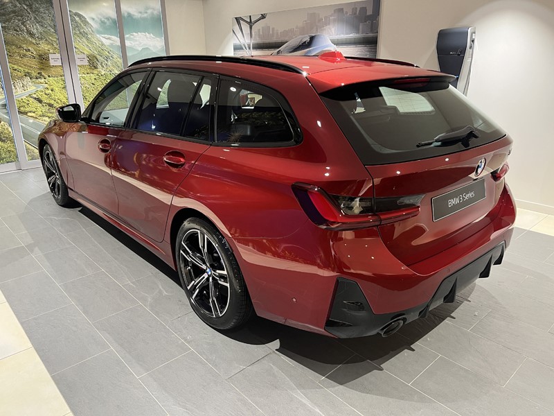 2025 (75) BMW 3 SERIES 320i M Sport 5dr Step Auto 4475606