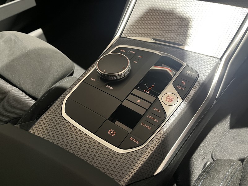 2025 (75) BMW 3 SERIES 320i M Sport 5dr Step Auto 4475611