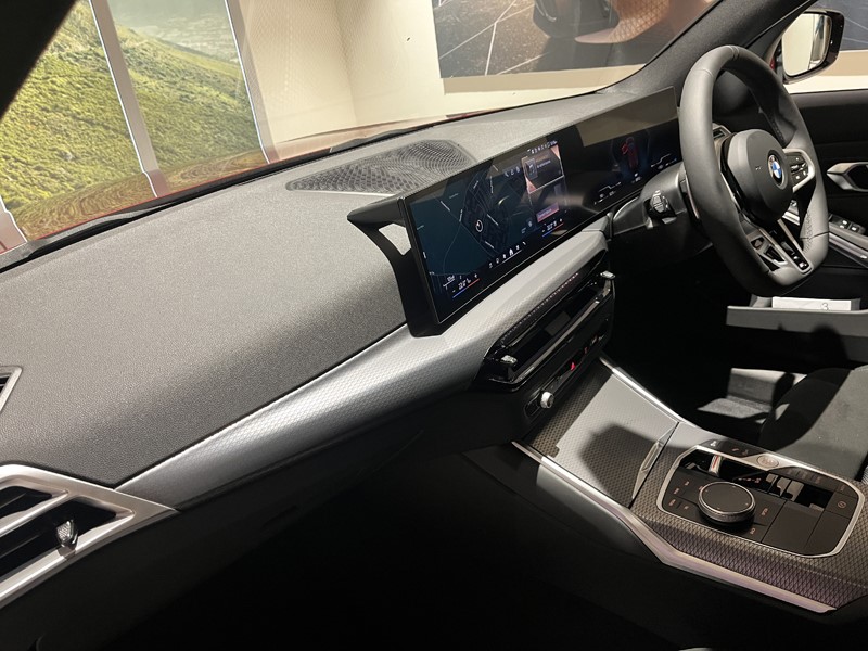 2025 (75) BMW 3 SERIES 320i M Sport 5dr Step Auto 4475608