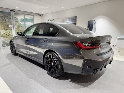 BMW 3 SERIES 320i M Sport 4dr Step Auto