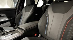 BMW 3 SERIES 320i M Sport 4dr Step Auto 4824975