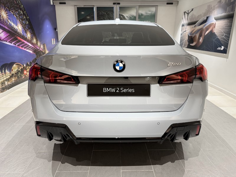  BMW 2 SERIES 220 M Sport 4dr Step Auto 4887182