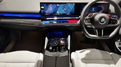 BMW M5 4dr DCT 4819100