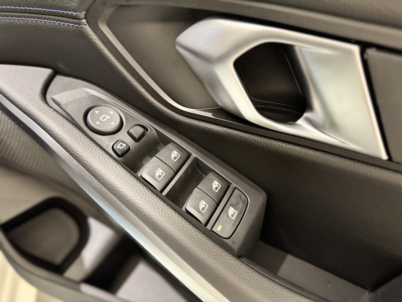  BMW 3 SERIES 320i M Sport 4dr Step Auto 5136530