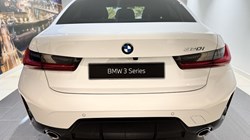 BMW 3 SERIES 320i M Sport 4dr Step Auto 5136527