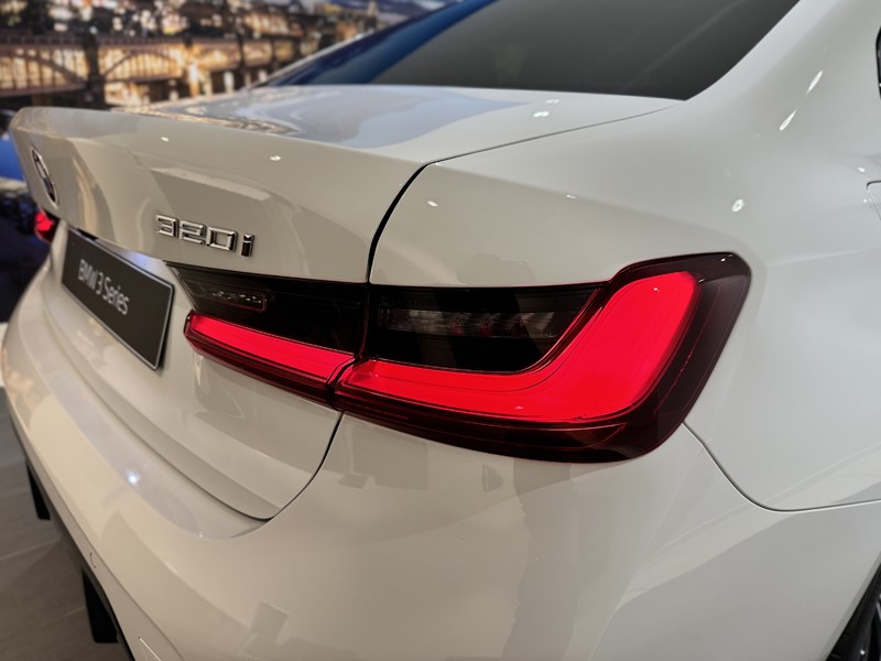  BMW 3 SERIES 320i M Sport 4dr Step Auto 5136537