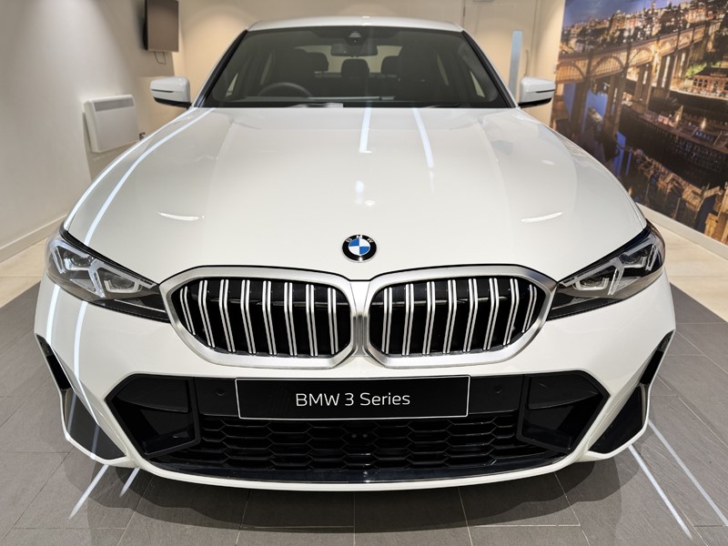  BMW 3 SERIES 320i M Sport 4dr Step Auto 5136528