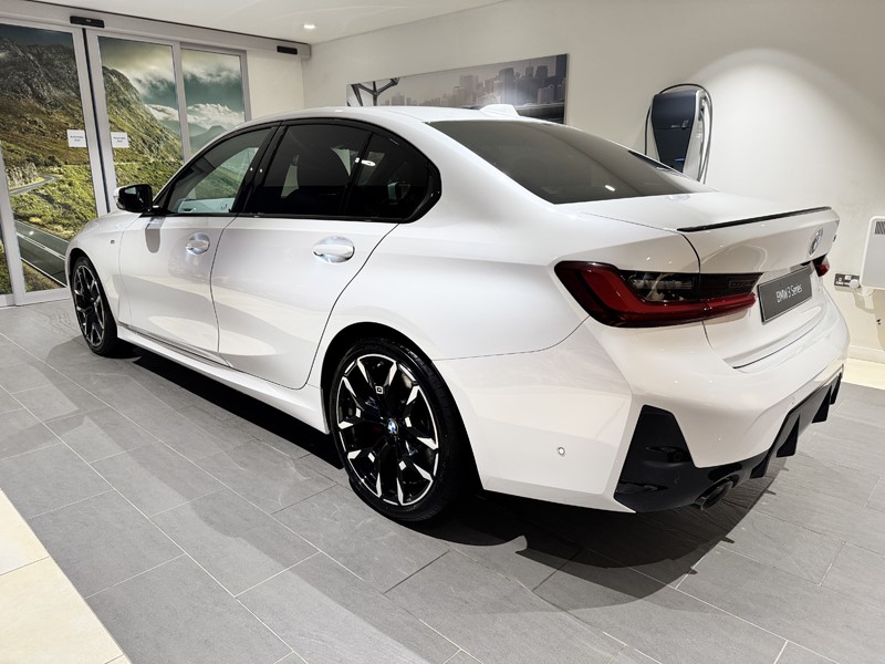  BMW 3 SERIES 320i M Sport 4dr Step Auto [Pro Pack]