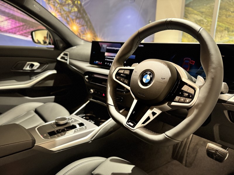  BMW 3 SERIES 320i M Sport 4dr Step Auto [Pro Pack] 5211738