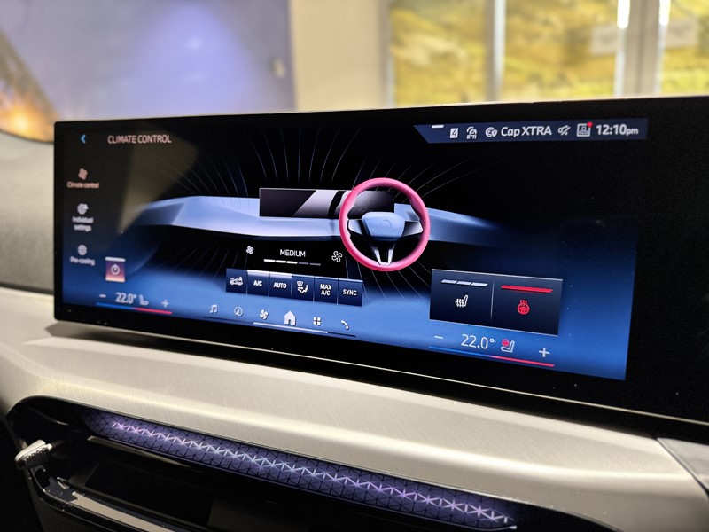  BMW 2 SERIES 220i M Sport 2dr Step Auto 5106427