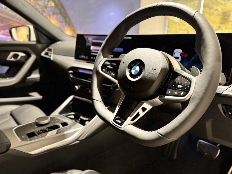  BMW 2 SERIES 220i M Sport 2dr Step Auto 5106412