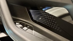 BMW 2 SERIES 220i M Sport 2dr Step Auto 5106348