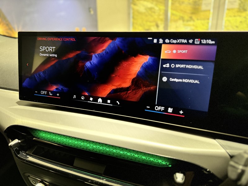  BMW 2 SERIES 220i M Sport 2dr Step Auto 5106353