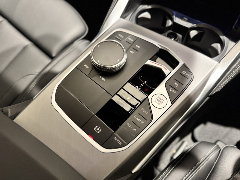  BMW 2 SERIES 220i M Sport 2dr Step Auto 5106342