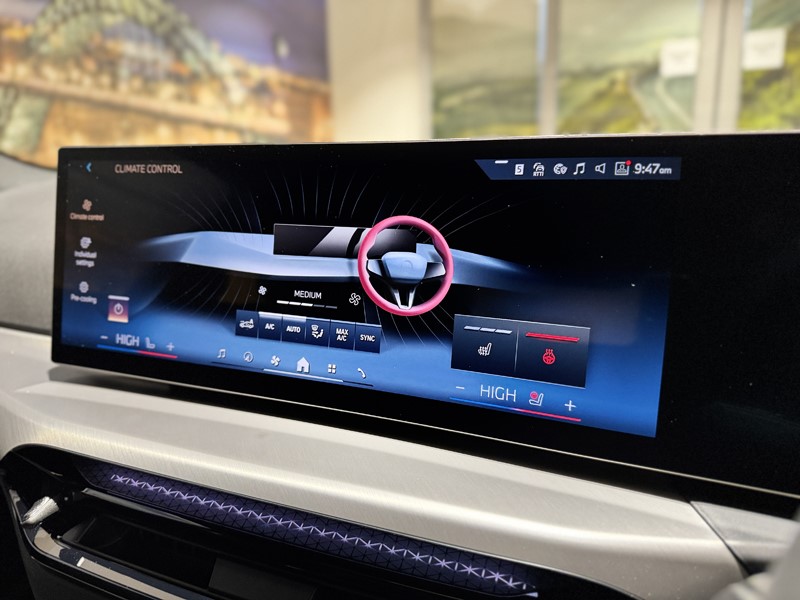  BMW 2 SERIES 220i M Sport 2dr Step Auto [Pro Pack] 5053241