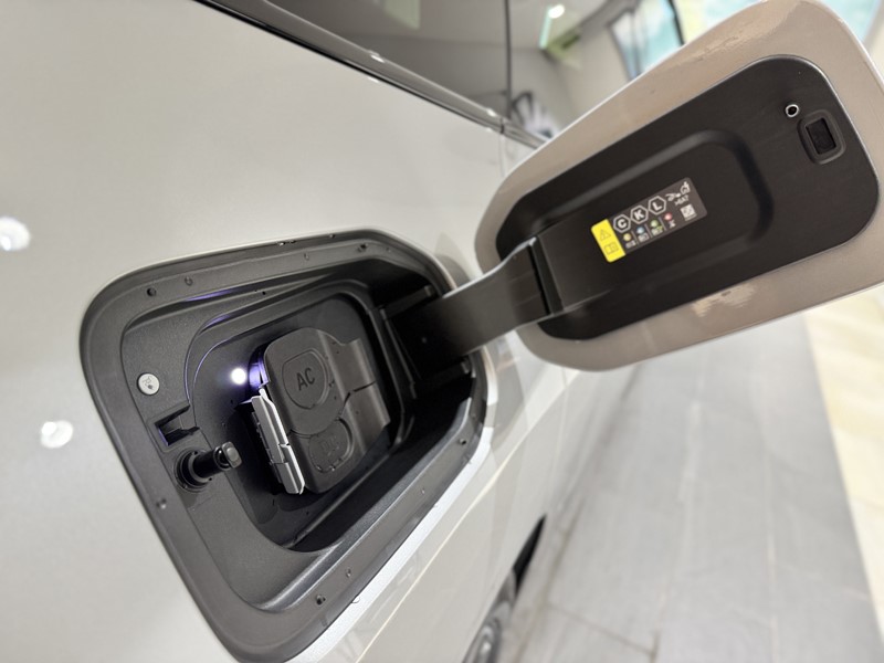  BMW iX 300kW xDrive45 M Sport 101kWh 5dr Auto 5085732