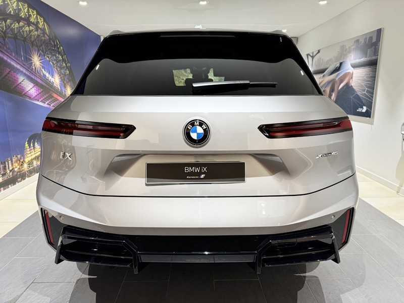  BMW iX 300kW xDrive45 M Sport 101kWh 5dr Auto 5085723