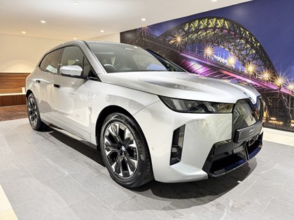 BMW iX 300kW xDrive45 M Sport 101kWh 5dr Auto