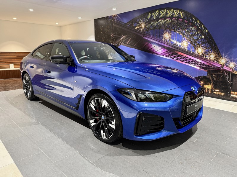 BMW I4