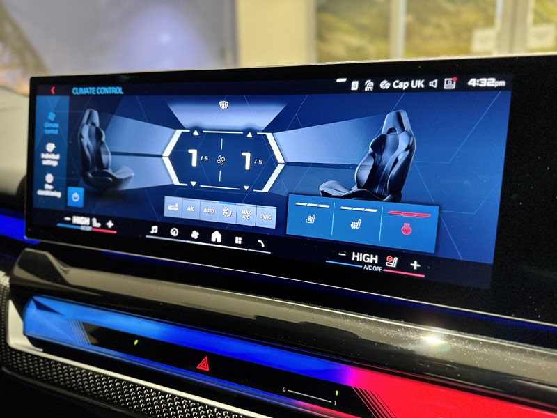  BMW M5 4dr DCT 5076942