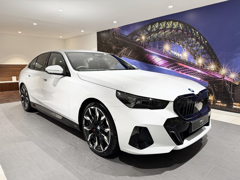 BMW I5