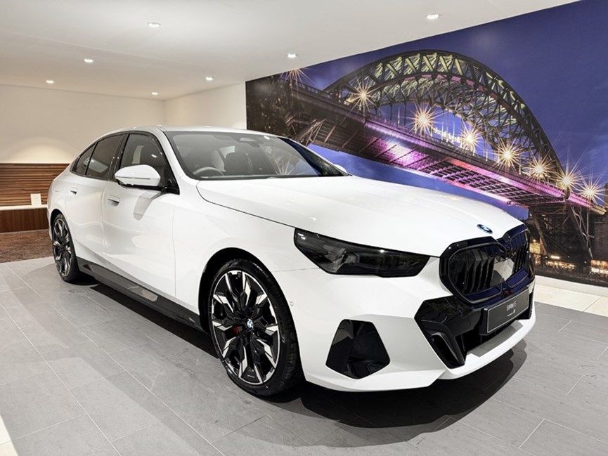BMW I5