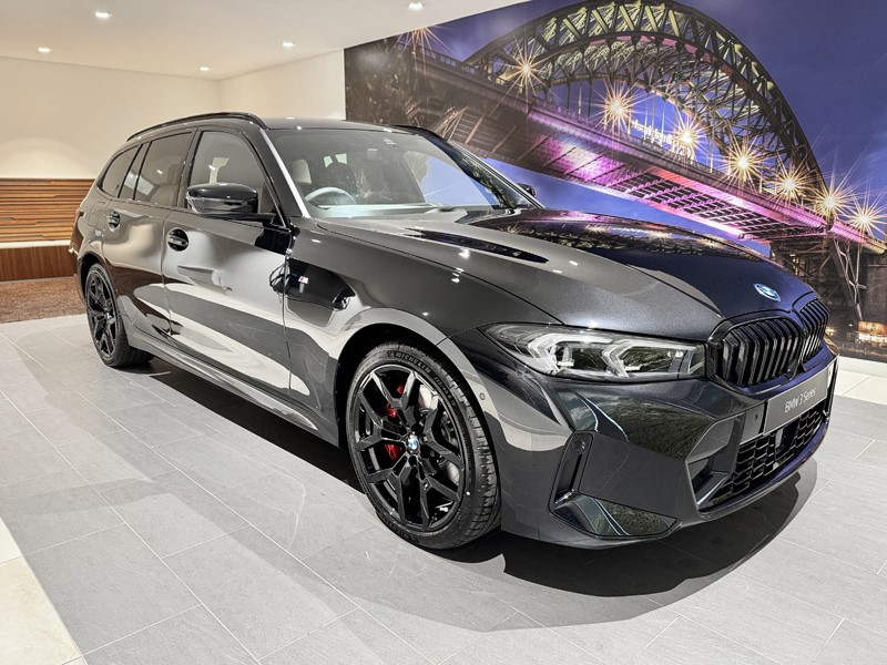  BMW 3 SERIES 330e 22.3 kWh M Sport 5dr Step Auto [Pro Pack]