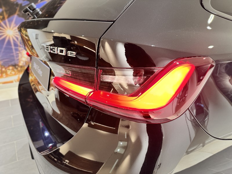  BMW 3 SERIES 330e 22.3 kWh M Sport 5dr Step Auto [Pro Pack] 5352298