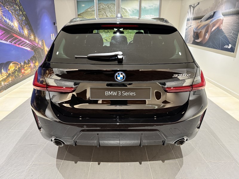  BMW 3 SERIES 330e 22.3 kWh M Sport 5dr Step Auto [Pro Pack] 5352288