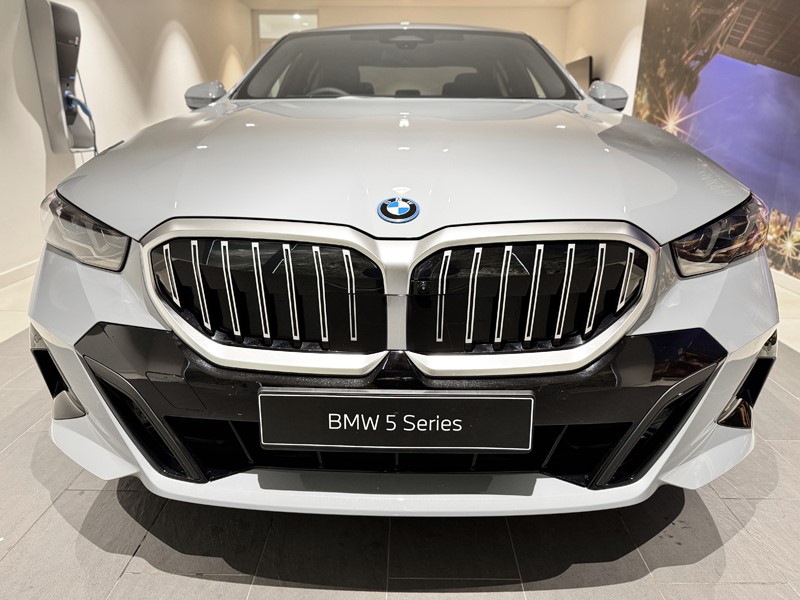  BMW 5 SERIES 530e M Sport 4dr Auto 5226925