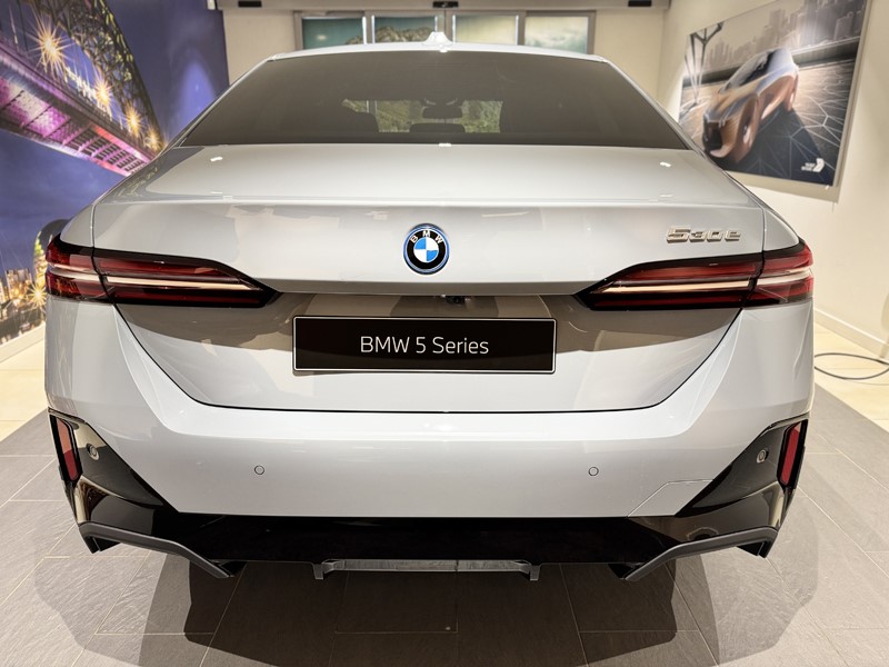  BMW 5 SERIES 530e M Sport 4dr Auto 5226924
